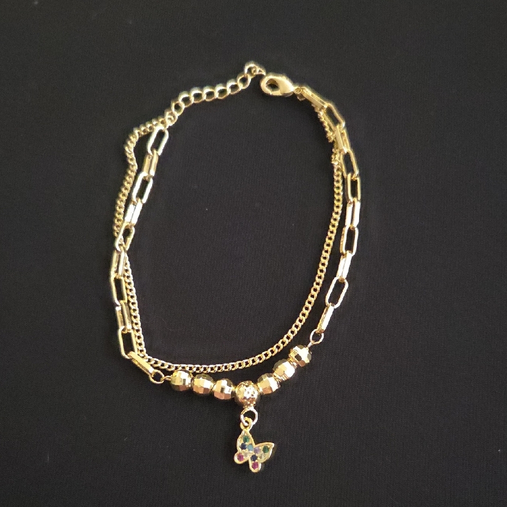 Elegant Butterfly Charm Bracelet Gold Plated NWOT 7 Inches